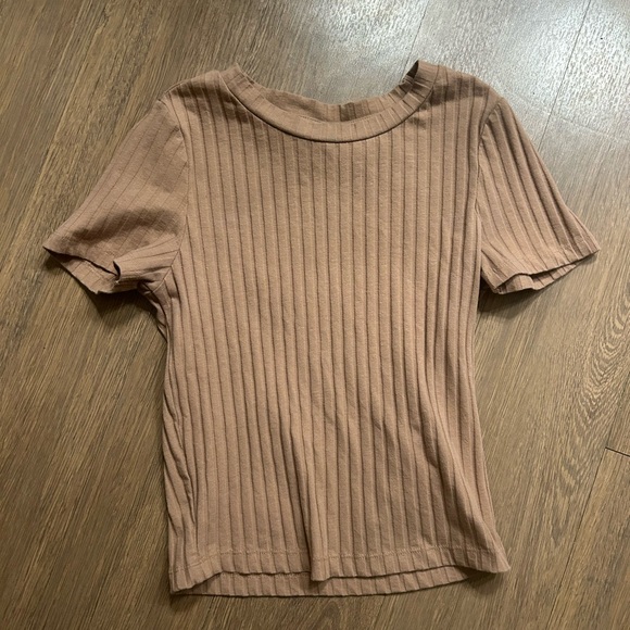 Ribbed Brown Women's Top - Picture 1 of 4